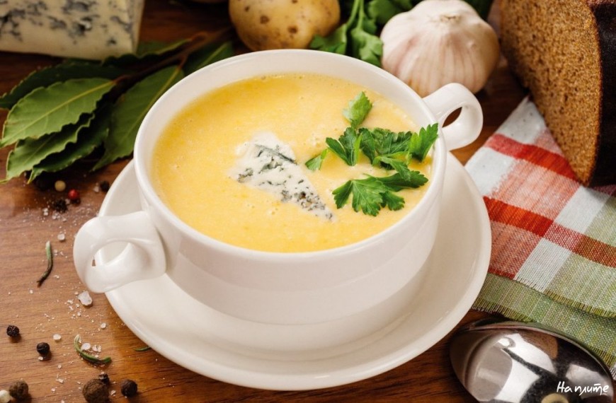 Сливочно - сырный суп с чесночными сухариками