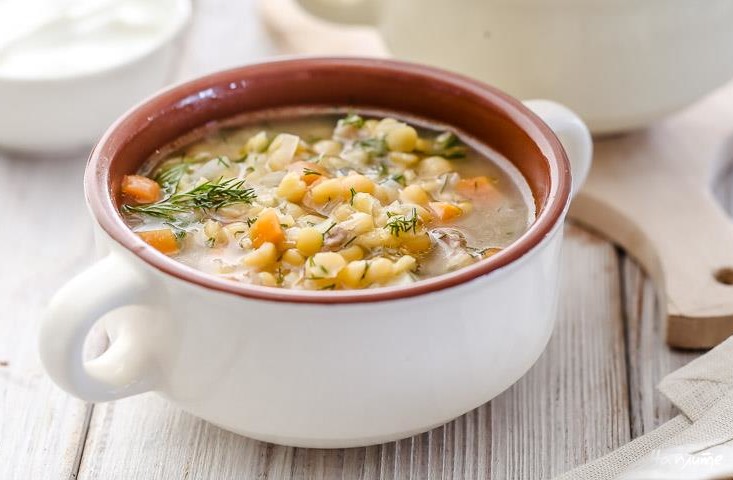 Гороховый суп с телятиной и овощами